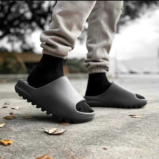 Onxy Yeezy slides